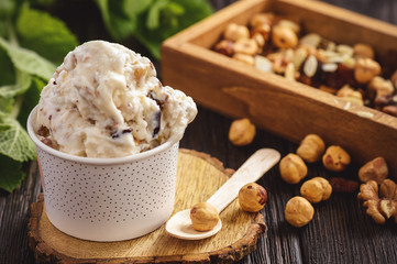 Vanilla ice-cream with nuts and dried fruits.