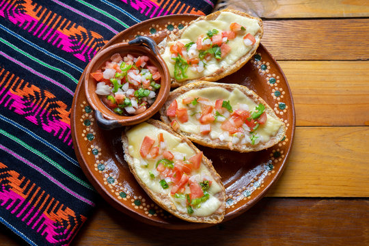 Mexican molletes