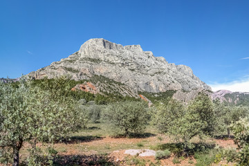 Aix-en-Provence - montagne Sainte-Victoire