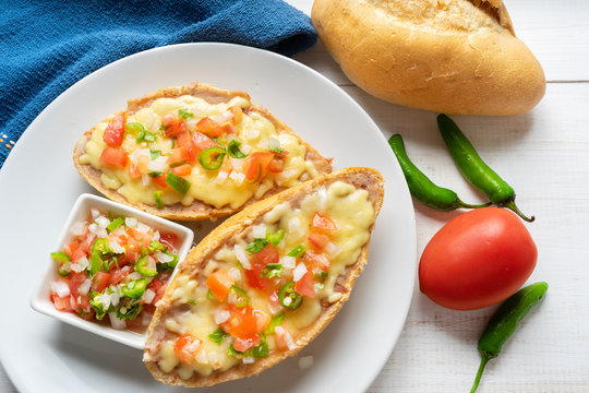 Mexican molletes