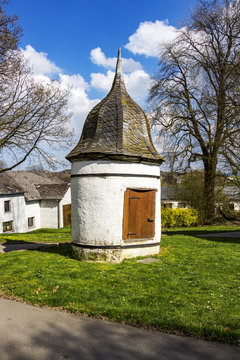 Castle Wallerode well tower, at the Belgian village of Wallerode