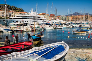 Obraz premium Nizza, Fischerhafen