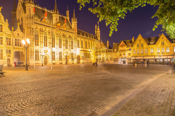 Fototapeta na wymiar Bruges City Hall at Night