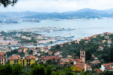 Fototapeta premium City View - La Spezzia