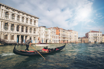 Venetian Gondolier Punts Gondola in Venice, Italy © InfiniteFlow