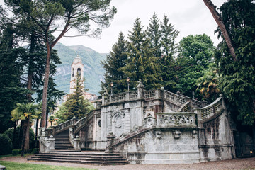 Obraz premium The castle and the old garden.