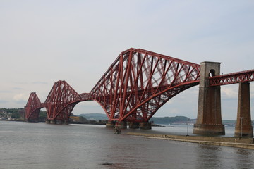 Fototapeta na wymiar Forth Bridge-Schottland