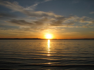 Obraz premium Sunset on the Minsk sea
