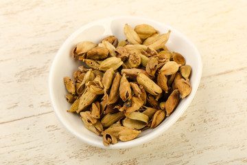 Dry cardamom seeds