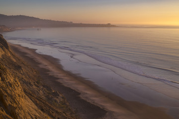 Fototapeta na wymiar Coastal views of Black's beach in California