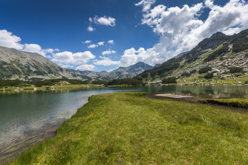 Fototapeta premium Amazing Landscape with Muratovo Lake and Banderishki Chukar Peak, Pirin Mountain, Bulgaria