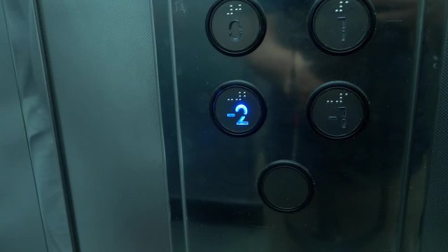 pulsantiera di un ascensore
