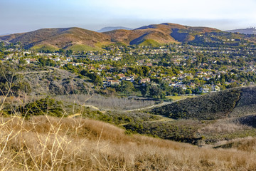 Obraz premium San Clemente homes viewed from trails