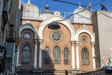 Fototapeta na wymiar Istanbul, Turkey, 8 June 2018: Synagogue at Pera Yuksek Kaldirim, Karakoy Beyoglu district of Istanbul.