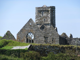 Fototapeta na wymiar Derelict priory on Sherkin Island