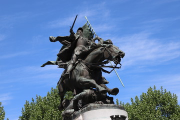 Statue &eacute;questre de Jeanne d'Arc &agrave; Chinon