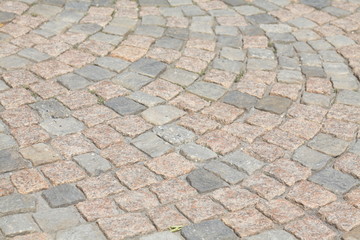 rötliches und graues Kopfsteinpflaster, Rundungen