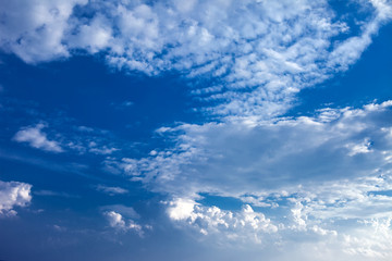 Obraz premium Beautiful clouds with blue sky background. Nature weather, cloud blue sky and sun