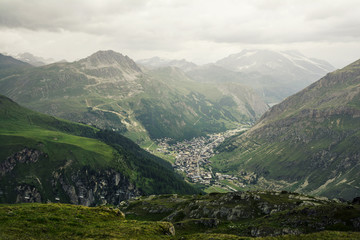 Obraz premium General view of Val d'Isere commune of the Tarentaise Valley, in the Savoie department (Auvergne-Rhône-Alpes region) in southeastern France.