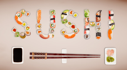 Naklejki  Tradycyjne japońskie sushi kawałki co napis.