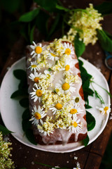 vegan elderflower honey lemon drizzle cake.