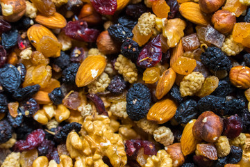mixed dried nuts 