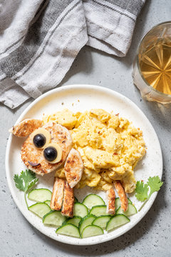 Naklejki breakfast for kids - funny sheep scrambled eggs