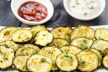 zucchini chips and sauces