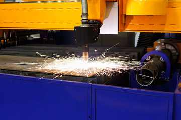 CNC table plasma cutting machine