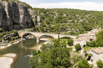 Fototapeta na wymiar the bridge over the river ardeche in france balazuc