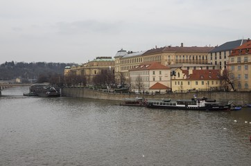Fototapeta na wymiar Praga, na moście Karola