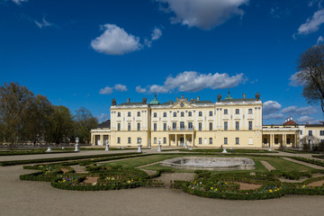 Fototapeta na wymiar Branicki palace in Bialystok, Podlaskie, Poland
