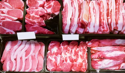 Crédence de cuisine en verre imprimé Viande fresh meat in market