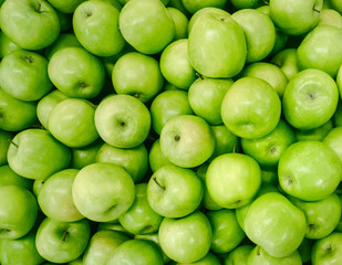 green sweet apples