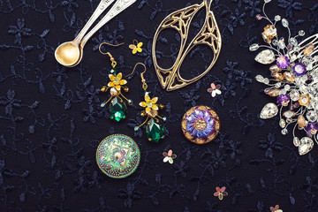 Beautiful tools for creativity. Embroidery and craft products. Metal vintage items.