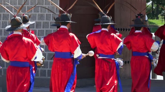 Changing Guards Ceremony at Gyeongbokgung Palace