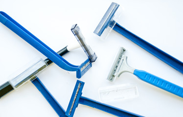 disposable razor trash