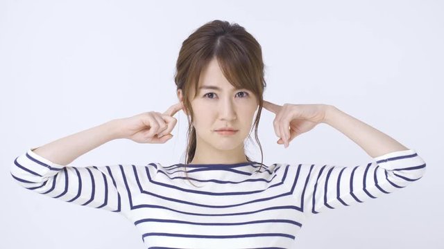 「うるさい人」の写真素材 | 5,754件の無料イラスト画像 | Adobe Stock