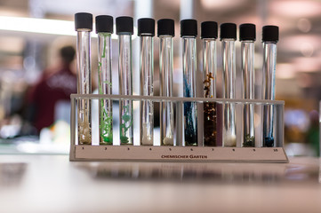 Chemie Reagänzgläser