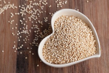 heap organic quinua seeds