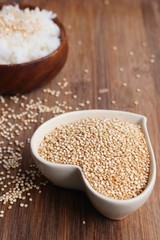heap organic quinua seeds