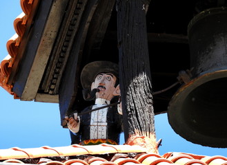 Maratago en la torre de la Iglesia de Boñar