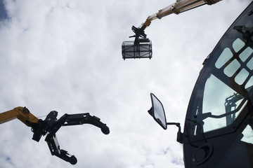 Front end loader bucket and hydraulic lift platform, construction industry, heavy machinery....