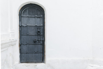 The old iron door.