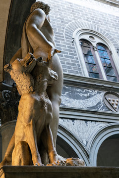 Baccio Bandinelli:  Orfeo e Cerbero, 1519