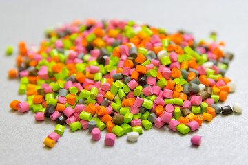Plastic pellets . Colorant for polymers in granules.
