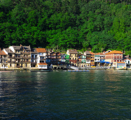 Fototapeta na wymiar Pasai Donibane, coastal town located in the bay of Pasaia in Gipuzkoa, Euskadi, Basque Country.