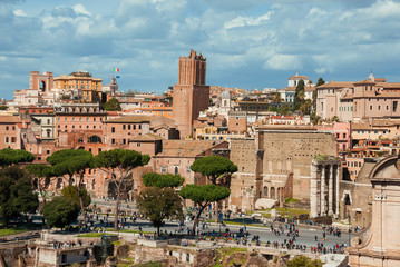 Obraz premium View of the Imperial Fora Avenue from Palatine Hill, in the historic center of Rome