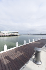 Pt Melb Foreshore vert tight