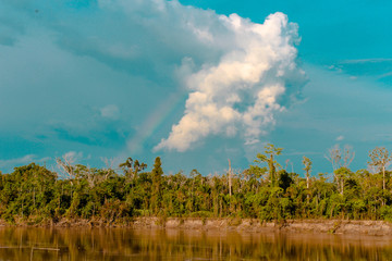 Obraz premium NUBES Y ARCOIRIS